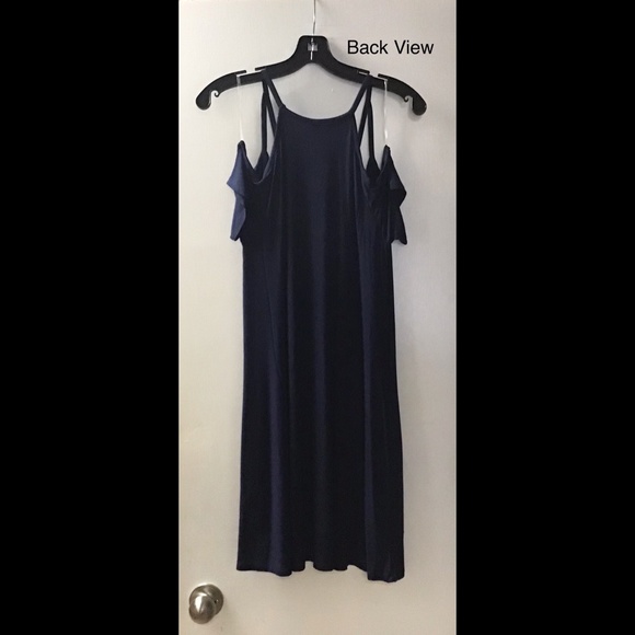 🌟 Navy Cold Shoulder Dress w/pockets - Picture 3 of 5